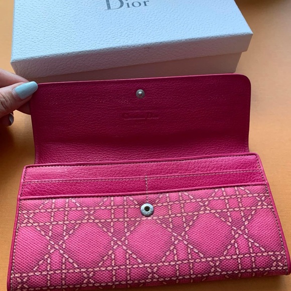 SOLD❗️Beautiful Dior🌺🌺 Fabric Canvas Wallet 
in gorgeous pink - RARE style - Picture 9 of 16